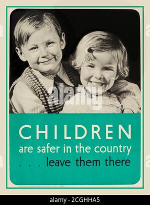 WW2 Child Evacuees Poster Vintage World War Two propaganda poster 'Children are safer in the country ... leave them there' featuring a black and white image of two young and healthy smiling children, the boy with his arm around a girl showing the older brother protecting his younger sister. The evacuation during WWII known as Operation Pied Piper started in 1939, organised by the Ministry of Health to protect people from the bombing in cities by moving over 3.5 million evacuees to the safety of the countryside and other countries in the British Empire 1940s, WW2 World War II Stock Photo