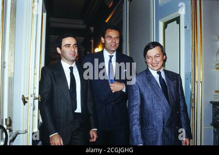 World Chess Championship, Karpov vs Kasparov, Lyon, France Stock Photo -  Alamy