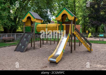 Wooden tunnel in childrens play hi-res stock photography and images - Alamy