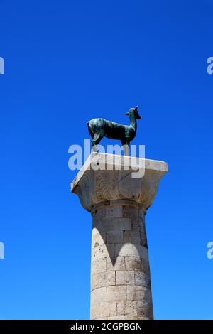 rhodes-symbol-at-the-entrance-to-rhodes-mandraki-harbor-stock-photo-alamy