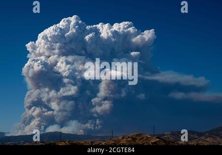 Lake Fire located near Castaic Lake, California, smoke creating weather system cumulonimbus falmmagenitus, pyrocumulonimbus clouds. Wildfires Stock Photo