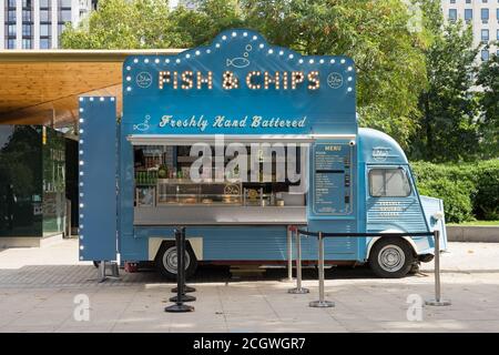 Blue fish and chip takeaway van on the Southbank of the River Thames. London Stock Photo