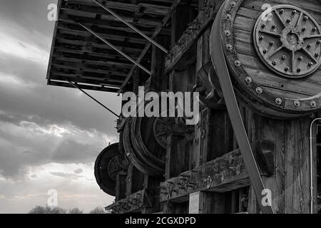 Abandoned gold mine mill machinery Stock Photo