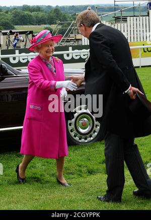 Her Majesty Queen Elizabeth II arrives at The Derby, Epsom, Surrey, Britain - 07 Jun 2008  PICTURE CREDIT : © MARK PAIN / ALAMY STOCK PHOTO Stock Photo