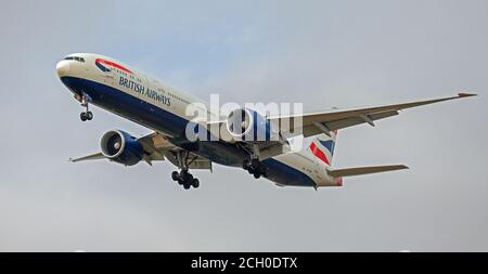 British Airways Boeing 777 G-STBE on final approach to London-Heathrow Airport LHR Stock Photo