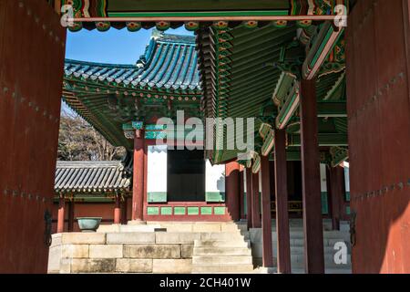 The Seonjeongjeon Hall at the Changdeokgung Palace in Seoul, South Korea. The building was the main place for the emperor to meet with high ranking officials to discuss political, state, and foreign affairs. Stock Photo