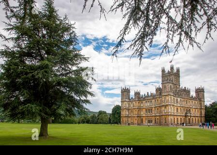 England, Hampshire.  Highclere Castle. Jacobethan style country house, seat of the Earl of Carnarvon. Setting of the tv series 'Down Stock Photo