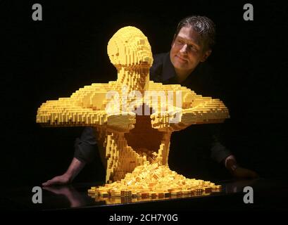 Lego art: sculptures by Nathan Sawaya