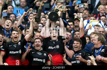 Saracens' Brad Barritt lifts the European Champions Cup trophy during the European Rugby Champions Cup Final at the Parc Olympique Lyonnais, Lyon. PRESS ASSOCIAION Photo. Picture date: Saturday May 14, 2016. See PA story RugbyU Final. Photo credit should read: Adam Davy/PA Wire. RESTRICTIONS: Editorial use only, No commercial use without prior permission, please contact PA Images for further information: Tel: +44 (0) 115 8447447. Stock Photo