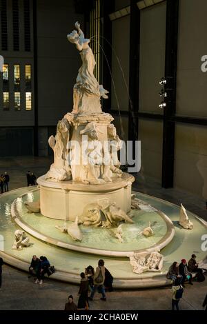 Large scale public sculpture 'Fons Americanus' by Kara Walker, commissioned by Hyundai, Tate Modern, London, UK Stock Photo