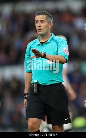 Match referee Darren Bond Stock Photo