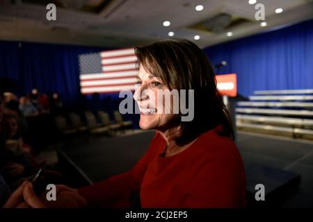 Wisconsin Republican Senate Candidate Leah Vukmir Hugs A Supporter ...