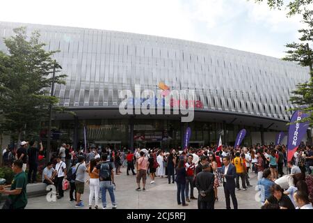 Boxing Wba Welterweight Title Fight Manny Pacquiao V Lucas Matthysse Axiata Arena Kuala Lumpur Malaysia July 15 2018 Manny Pacquiao Enters The Ring Reuters Lai Seng Sin Stock Photo Alamy