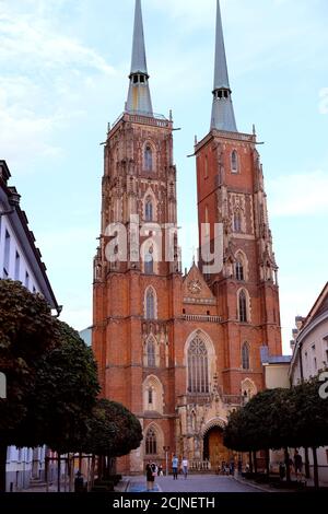 Wroclaw, Poland 08/24/2020 Vertical view of the gothic cathedral of Saint John the Baptist in Ostrow Tumski on the Odra River Stock Photo