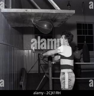 1960s, historical, boxing at a youth club, Bowhill, Scotland. Stock Photo