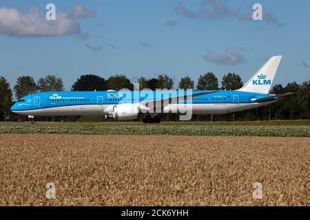 Amsterdam, Netherlands. 28th July, 2020. A KLM Royal Dutch Airlines, Boeing 787-10 dreamliner taxiing at Amsterdam Schiphol airport. Credit: SOPA Images Limited/Alamy Live News Stock Photo