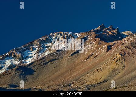Mount Shasta Avalanche Gulch area  seen from Everitt Vista Point, California, USA Stock Photo