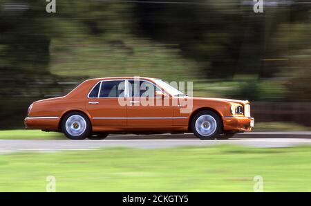 Driving a 1999 Bentley Mulsanne Turbo Red label Stock Photo