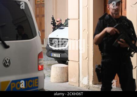 Prague, Czech Republic. 16th Sep, 2020. Foreign exhibits for the 'Rembrandt: Portrait of a Man' exhibition were brought to the Kinsky Palace in Prague, Czech Republic, on September 16, 2020, under supervision of the police. Credit: Michal Kamaryt/CTK Photo/Alamy Live News Stock Photo