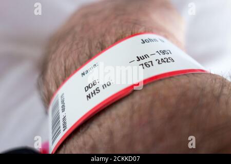 nhs wrist band