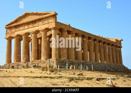 In Italy, sicily, Agrigente, the Concorde temple in the valley of temples is one of the best preserved by the greek antiquity and classified Unesco. Stock Photo