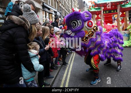 Download London January 26 2020 Chinese Women Wearing Face Mask Using Tablet At London Busy Street Stock Photo Alamy PSD Mockup Templates