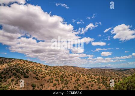 The view from the Arizona Trail, or Arizona National Scenic Trail, between Gardner Canyon and Patagonia, Coronado National Forest, Santa Rita Mountain Stock Photo