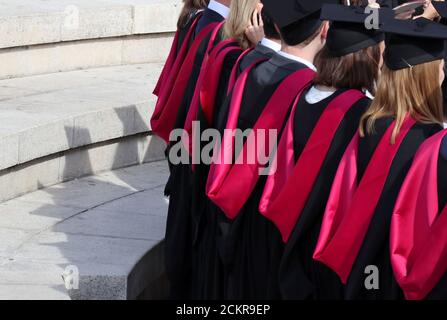 warwick university graduation gowns