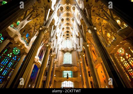 Barcelona, Spain. 16th Sep, 2020. A general inside view of the Basilica of 'La Sagrada Familia' as the construction works go on and the central towers surpass the lateral bell towers, which had made up the iconic profile for the past decades, in height. Credit: Matthias Oesterle/Alamy Live News Stock Photo