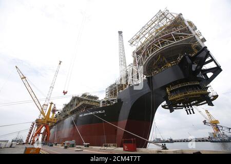 Floating production storage and offloading FPSO Stock Photo - Alamy