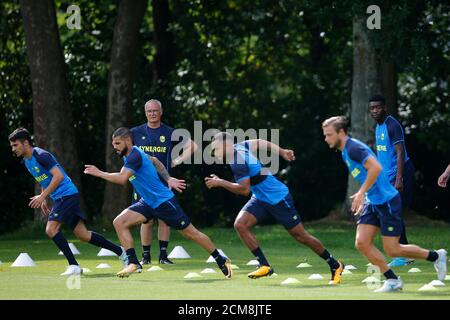 Football Soccer Nantes Training Joneliere Training Camp La Chapelle Sur Erdre France June 26 2017 Nantes New Coach Claudio Ranieri Looks On Reuters Stephane Mahe Stock Photo Alamy