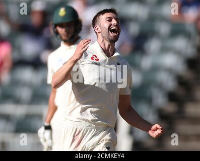 Cricket - South Africa v England - Fourth Test - Imperial Wanderers Stadium, Johannesburg, South Africa - January 27, 2020   England's Mark Wood celebrates taking the wicket of South Africa's Anrich Nortje      REUTERS/Siphiwe Sibeko