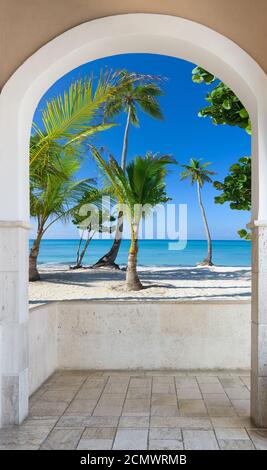 door open palm beach Stock Photo