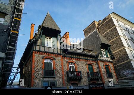 Clermont Ferrand - 08/24/2020 : typical style Auvergne house and new buildings Stock Photo