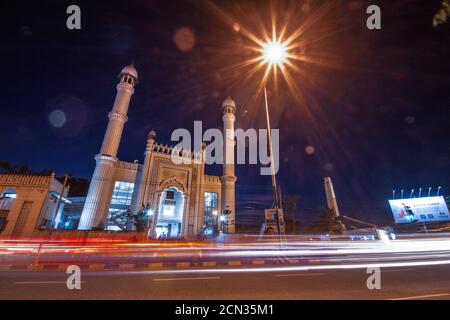 Night view of palayam juma masjid, thiruvananthapuram, kerala, India, Long exposure photograph of city traffic, street light and mosque Stock Photo