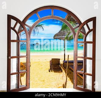 door open palm beach Stock Photo