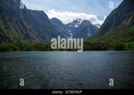 Harrison Cove in Milford Sound, part of Fiordland National Park, New Zealand Stock Photo