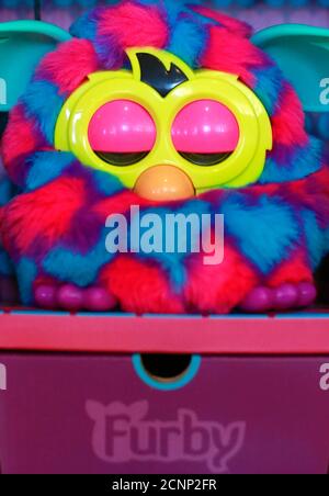 1998 furby hi-res stock photography and 