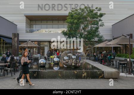 UTC Westfield Shopping Mall at University Town Centre .Outdoor shopping  center with upmarket chain retailers, a movie theater, restaurants. .La  Jolla, San Diego, California, USA. March 23rd, 2019 Stock Photo - Alamy