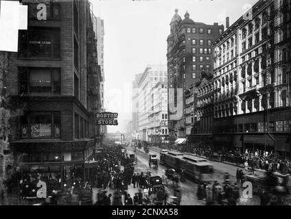 State Street with the Boston Store on the west, Chicago, Illinois Stock Photo