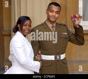 Mike Beharry Iraq war hero Private Johnson Beharry with his Victoria Cross and ...