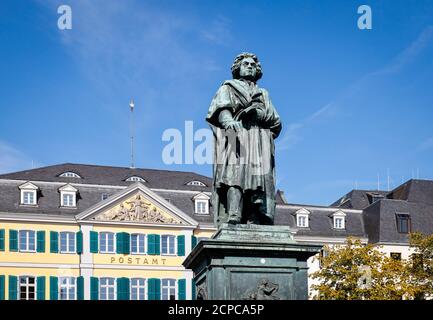 Bonn, North Rhine-Westphalia, Germany - Beethoven monument in front of the main post office on Muensterplatz. In 2020 Bonn celebrates Beethoven's Stock Photo