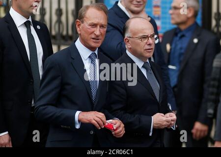 dame rouen alamy cazeneuve delanoe bertrand