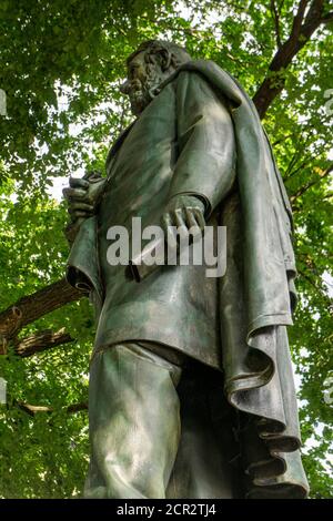 Abraham Lincoln statue in Union Square, New York City, New York, USA Stock Photo