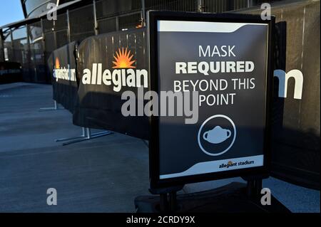 Las Vegas, Nevada, USA. 19th Sep, 2020. A sign requiring face masks is seen at Allegiant Stadium, home to NFLÃs Las Vegas Raiders football team, on September 19, 2020, in Las Vegas. The Raiders are scheduled to play their first home game on September 21 in the newly constructed $1.8 billion-domed-stadium on what will be the 50th anniversary of Monday Night Football against the New Orleans Saints. Credit: David Becker/ZUMA Wire/Alamy Live News Stock Photo