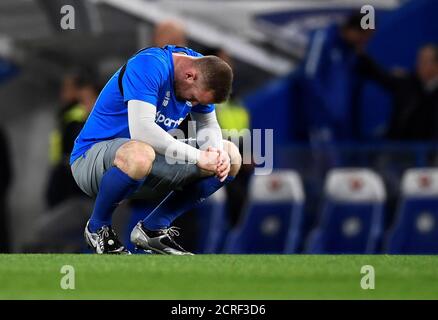 Soccer Football - Carabao Cup Fourth Round - Chelsea vs Everton - Stamford Bridge, London, Britain - October 25, 2017   Everton's Wayne Rooney during the warm up before the match    REUTERS/Dylan Martinez