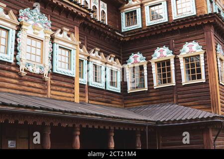 Moscow, Russia - September 5, 2020. Beautiful windows of Wooden Palace of Tsar Alexei Mikhailovich Romanov, Father of Peter 1. 17th century building Stock Photo
