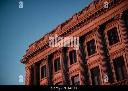 Cleveland, Ohio, USA. 20th Sep, 2020. The Old Cuyahoga County Courthouse is seen at sunset during a candlelight vigil for the late Justice Ruth Bader Ginsburg held Sunday, September 20, 2020 in Cleveland, Ohio. Credit: Andrew Dolph/ZUMA Wire/Alamy Live News Stock Photo