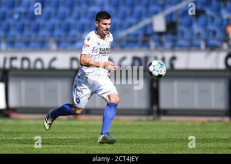 Jerome Gondorf (KSC). GES / Football / 2. Bundesliga: Karlsruher SC - VfL  Osnabruck, April 3rd, 2021 Football / Soccer: 2nd League: Karlsruher SC vs  VfL Osnabrueck, Karlsruhe, April 3, 2021