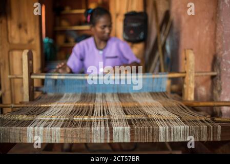 Weaving with silk, Ambalavao, Madagascar Central Highlands Stock Photo